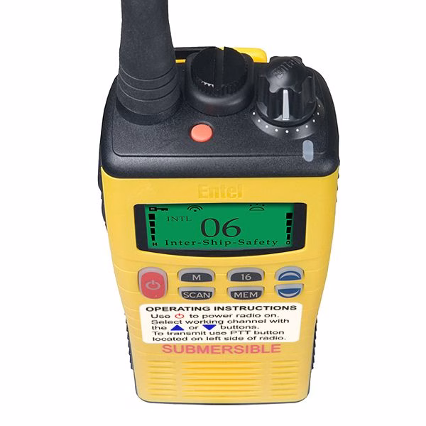 Entel HT649 GMDSS Marine VHF Radio with IP68 2 راديو إنتل HT649 البحري GMDSS بشاشة مضاءة وحماية IP68